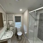 度假居 Lotus With Hot Tub *