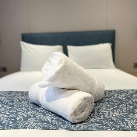 Holiday home Lotus With Hot Tub